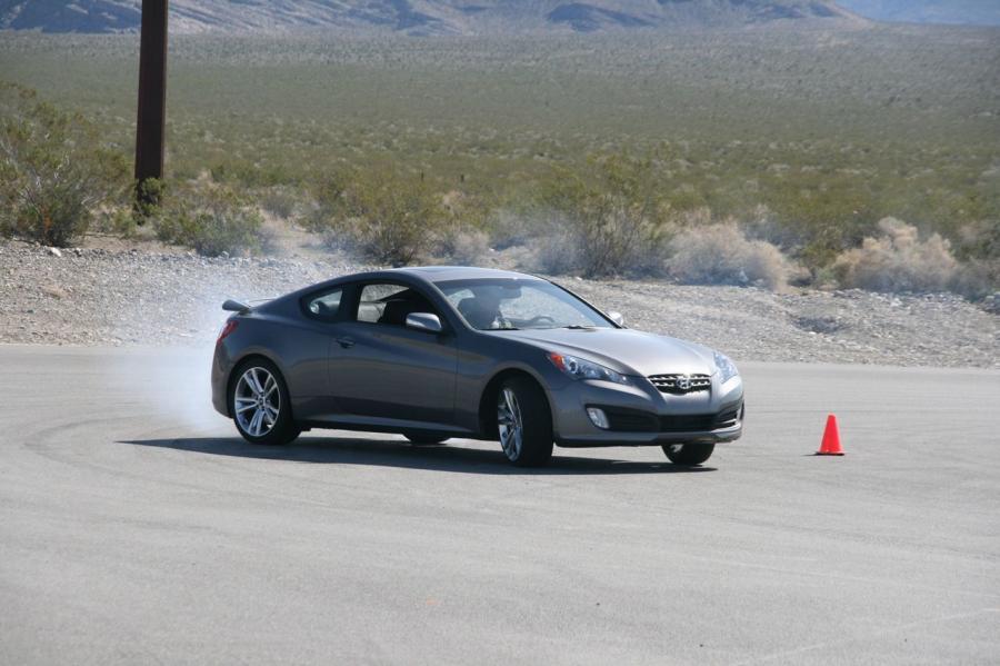  Hyundai Genesis Coupe 2010 года  (фото 119 из 300)